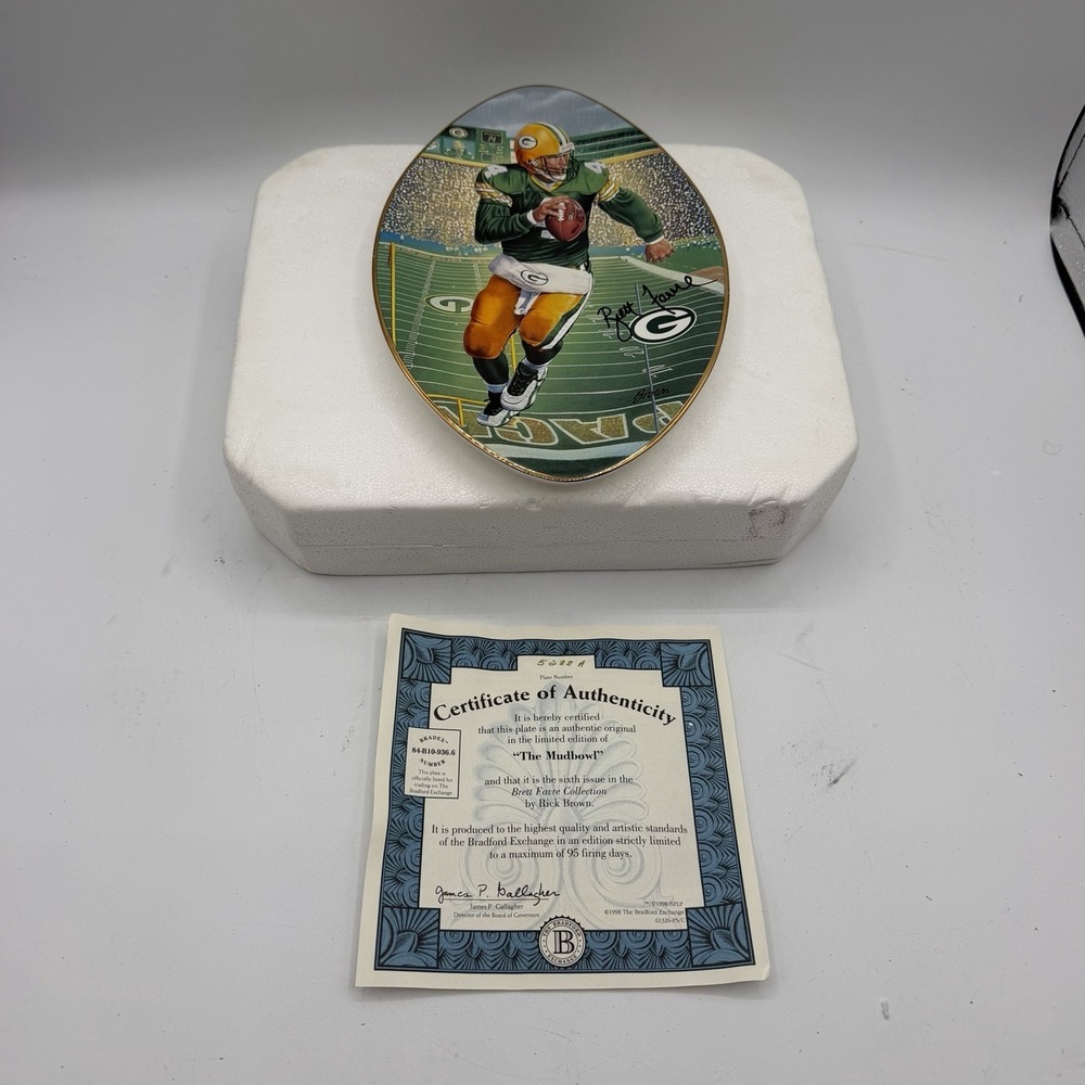 Vintage Brett Favre Green Bay Packers Plate The Mudbowl Bradford Exchange NFL